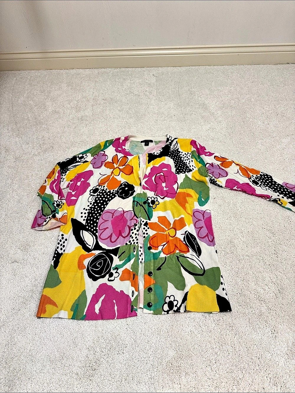 Cyrus Floral Button Down Sweater in Multicolor Size Large